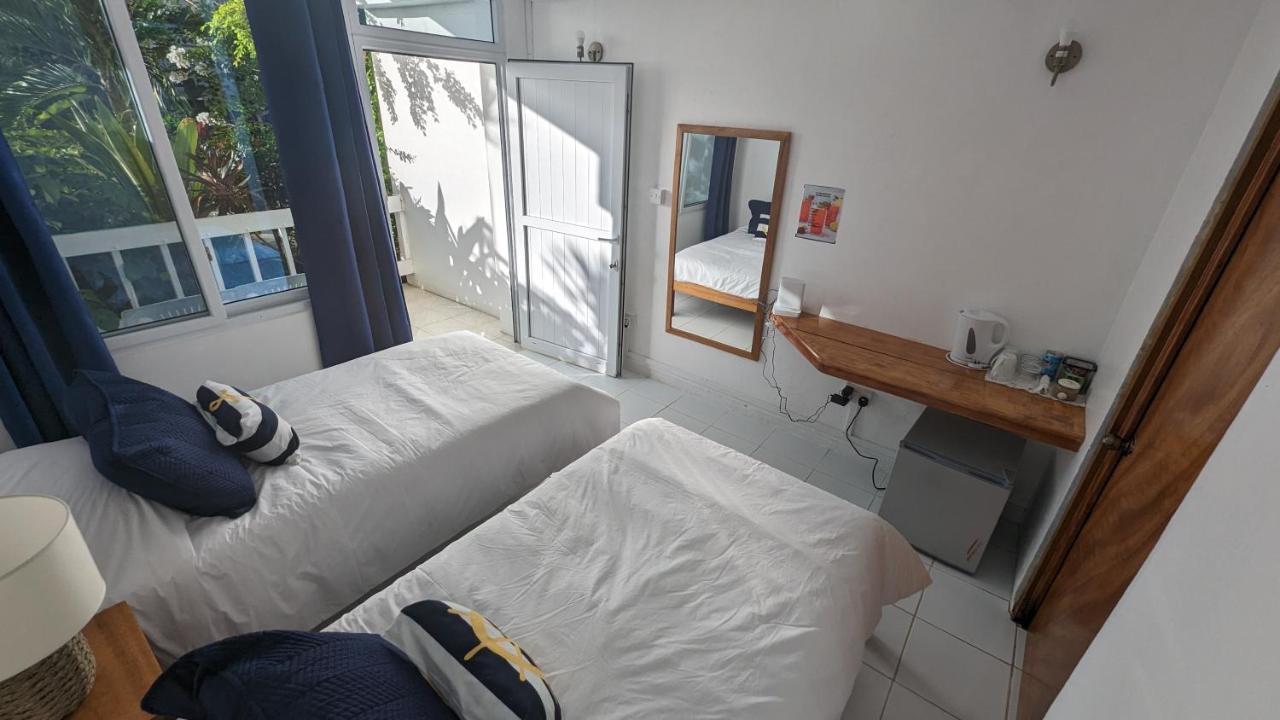 Oemanagement Rooms Ροζό Εξωτερικό φωτογραφία
